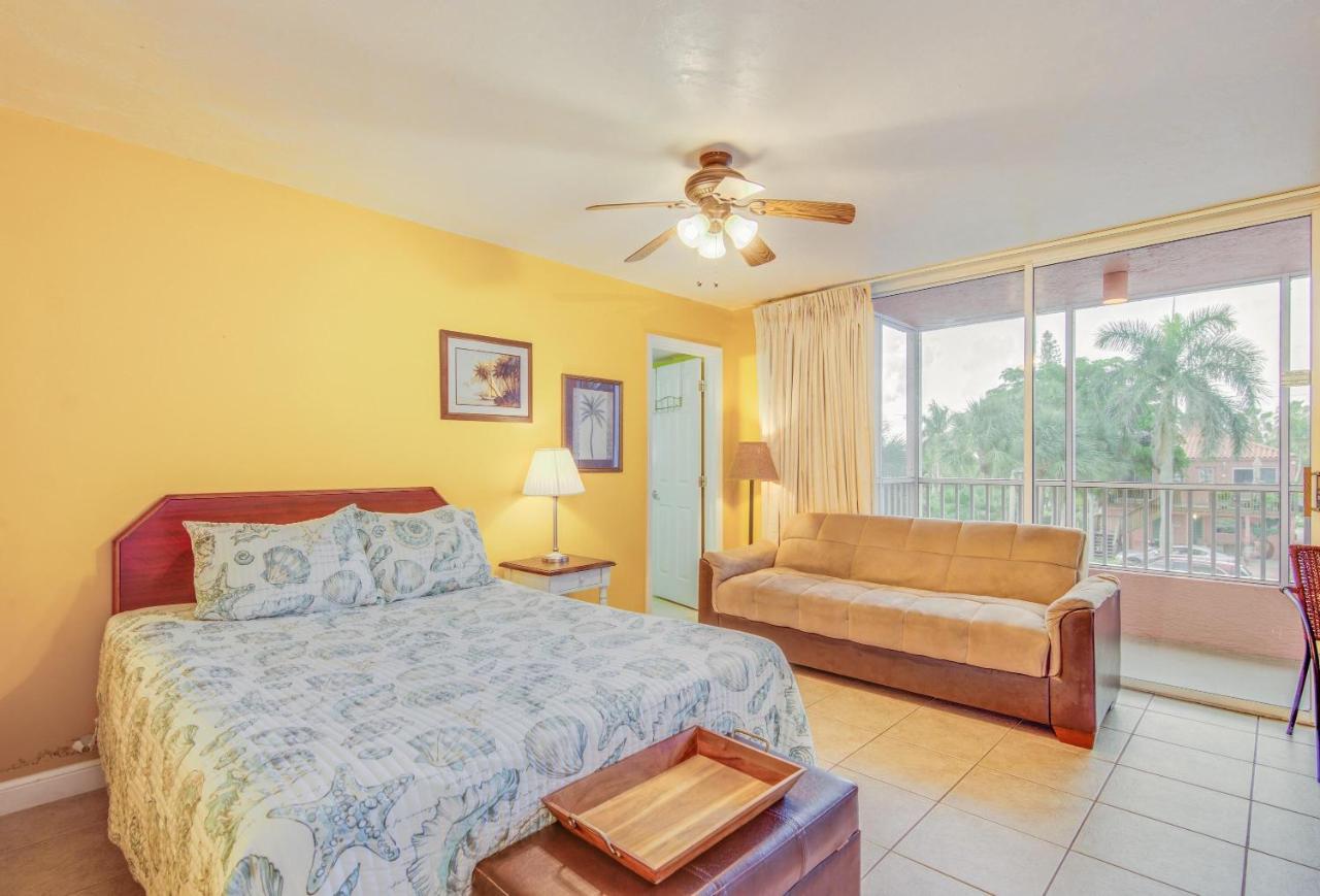 Casa Playa Condos 迈尔斯堡海滩 外观 照片